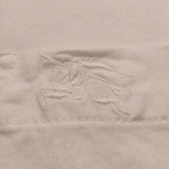 Burberry Men's White Cotton T-Shirt Excellent Condition - XL - Picture 4 of 8